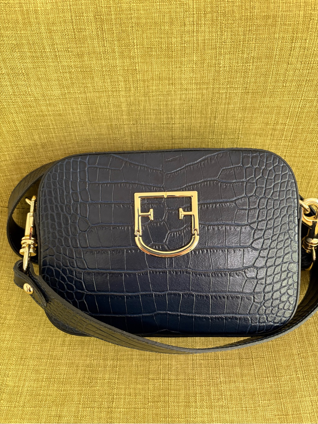 Brand New Navy Vera Pelle Leather Crossbody Bag